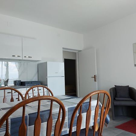 Apartmani Mare Novi Vinodolski Eksteriør billede