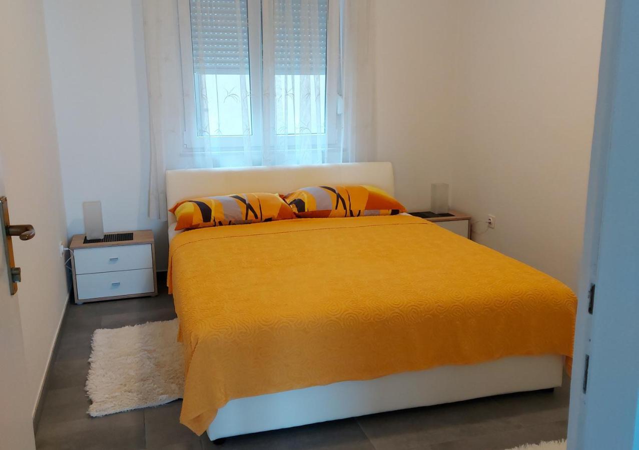 Apartmani Mare Novi Vinodolski Eksteriør billede